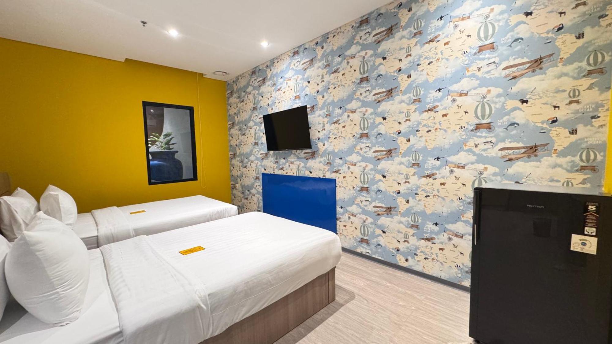 ג'קרטה Yellow Bee Resort Cililitan מראה חיצוני תמונה