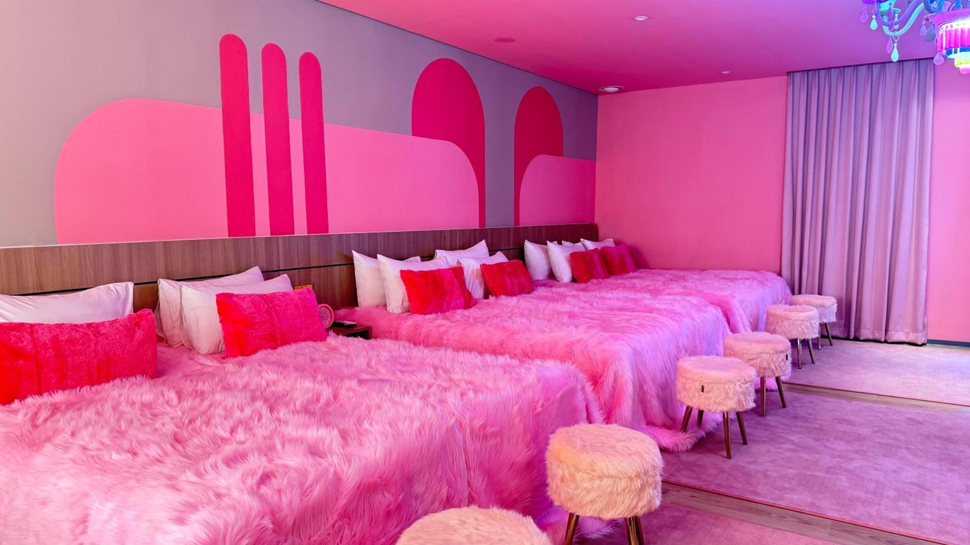 ג'קרטה Yellow Bee Resort Cililitan מראה חיצוני תמונה