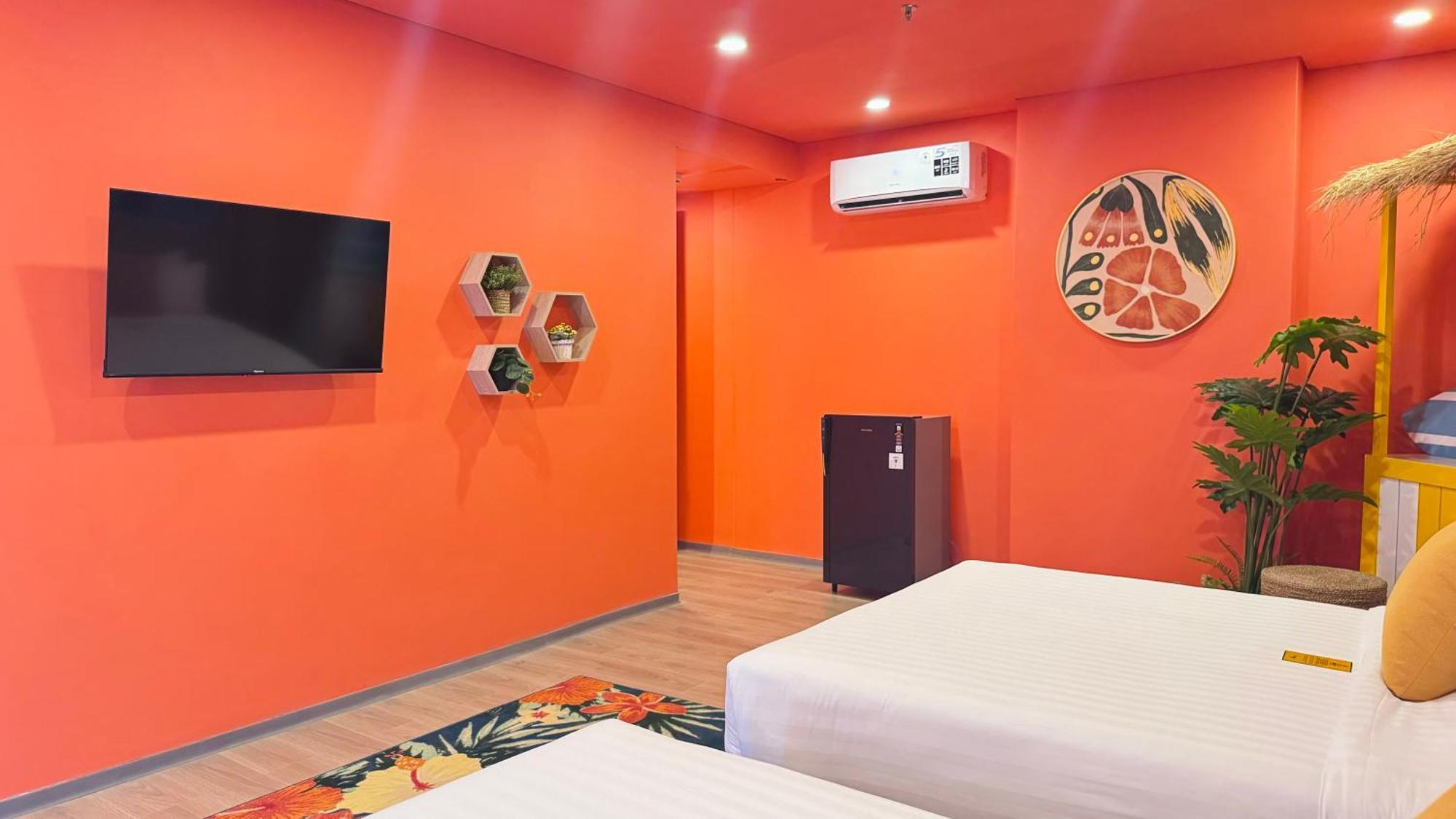 ג'קרטה Yellow Bee Resort Cililitan מראה חיצוני תמונה