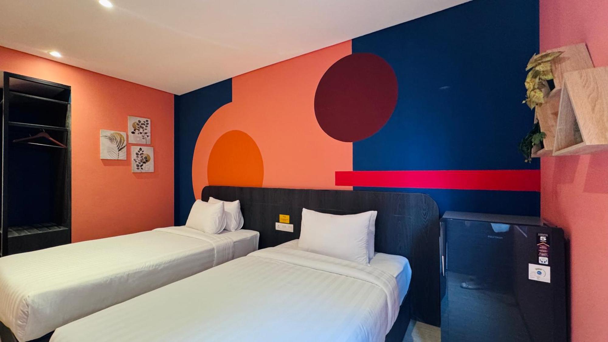ג'קרטה Yellow Bee Resort Cililitan מראה חיצוני תמונה